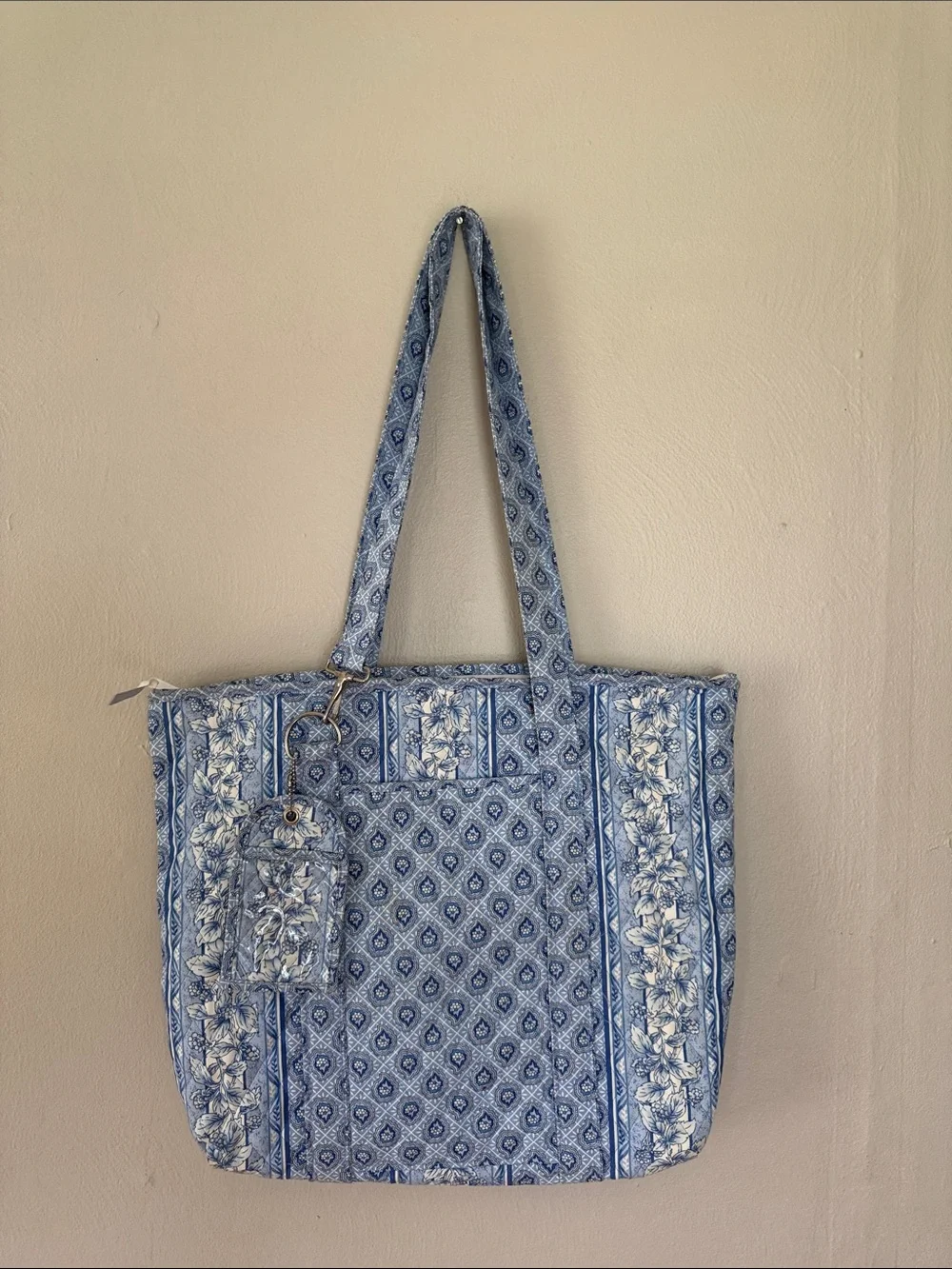 Longaberger Blue Floral Quilted Tote Bag with Wristlet - Women